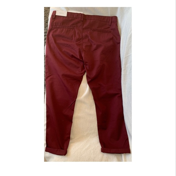 NWT Bluenotes Maroon Tapered Crop pants (size 34) - Picture 5 of 6